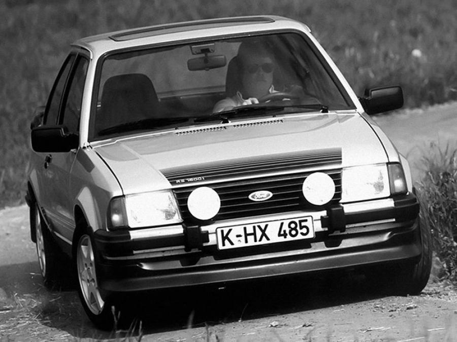  Ford Escort RS1600i 1981 года  (фото 4 из 5)